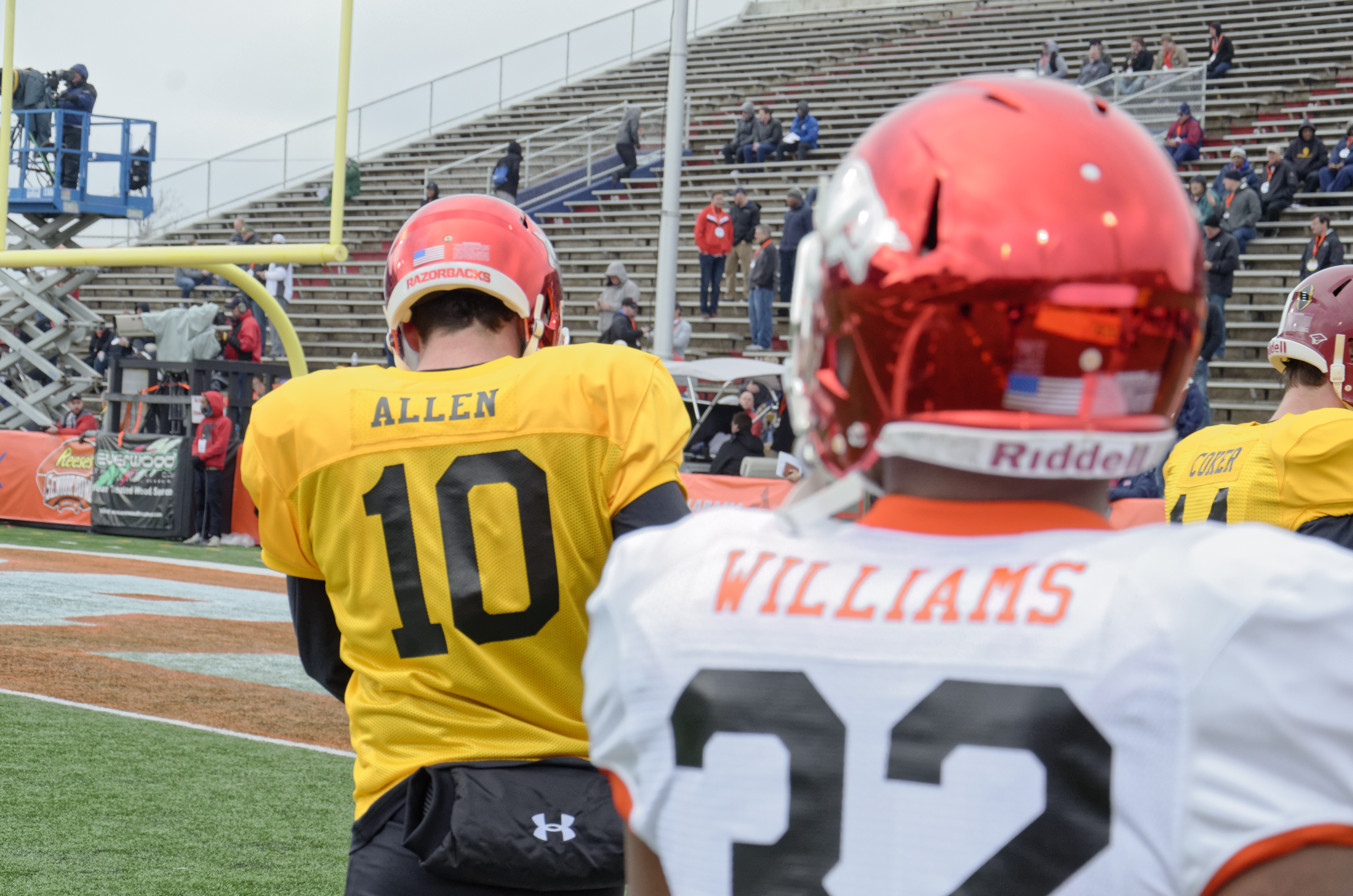 Players Get Comfortable at 2016 Reese’s Senior Bowl Noah Galilee/CullmanSense