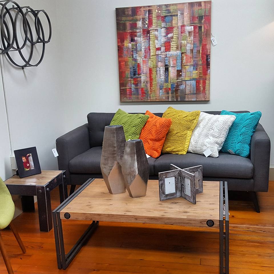 New in Town: Warren’s Home Decor Warren's Home Decor