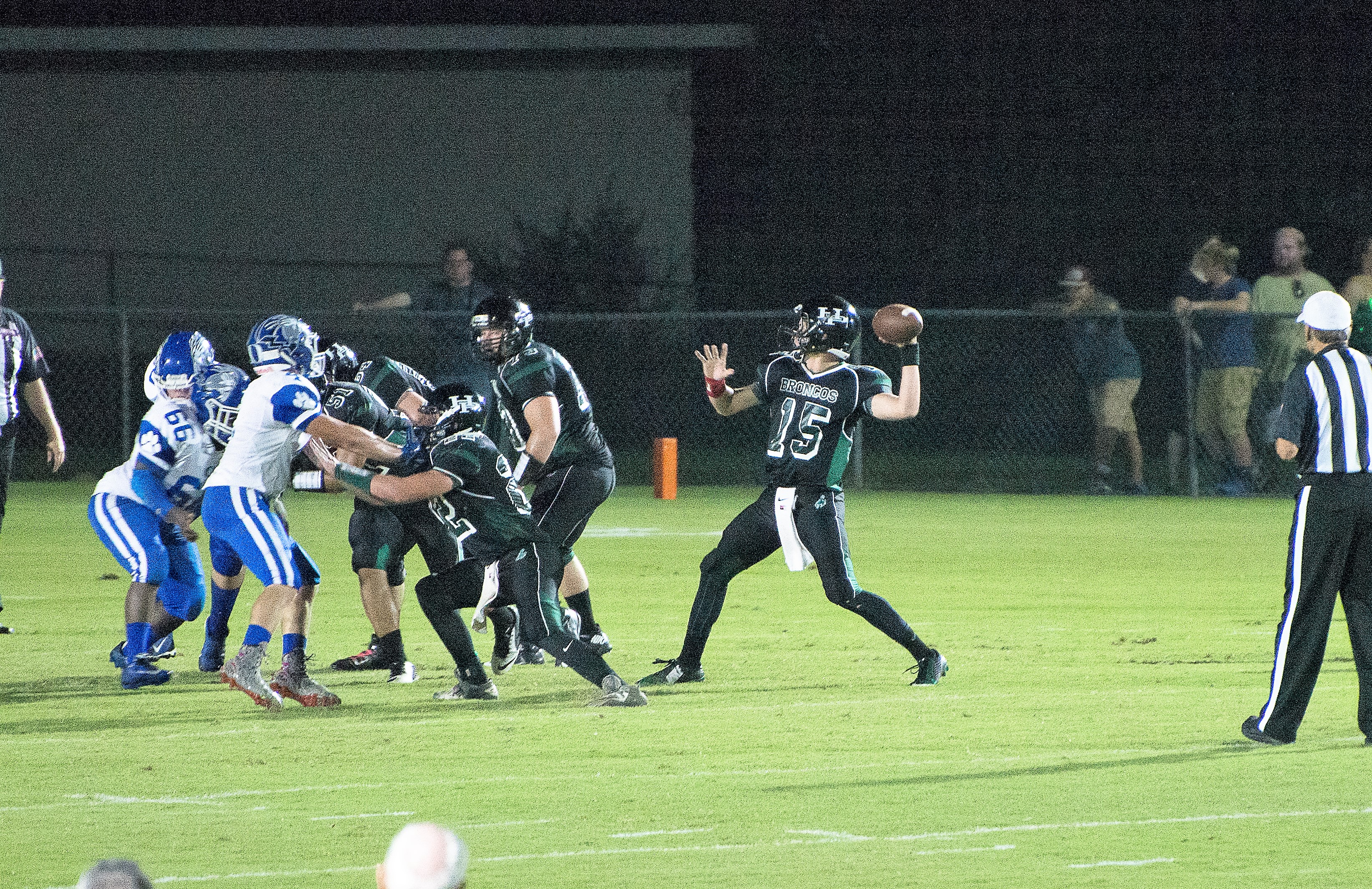 After 1 victory in 2015, Broncos looking for more Emily Thompson/Images by Emily