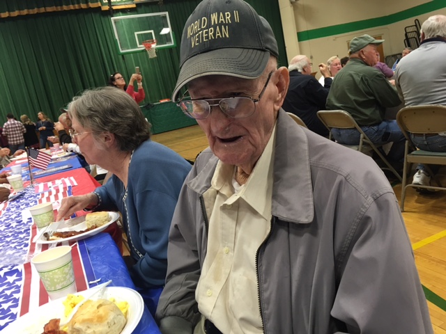 Holly Pond students honor local veterans W.C. Mann