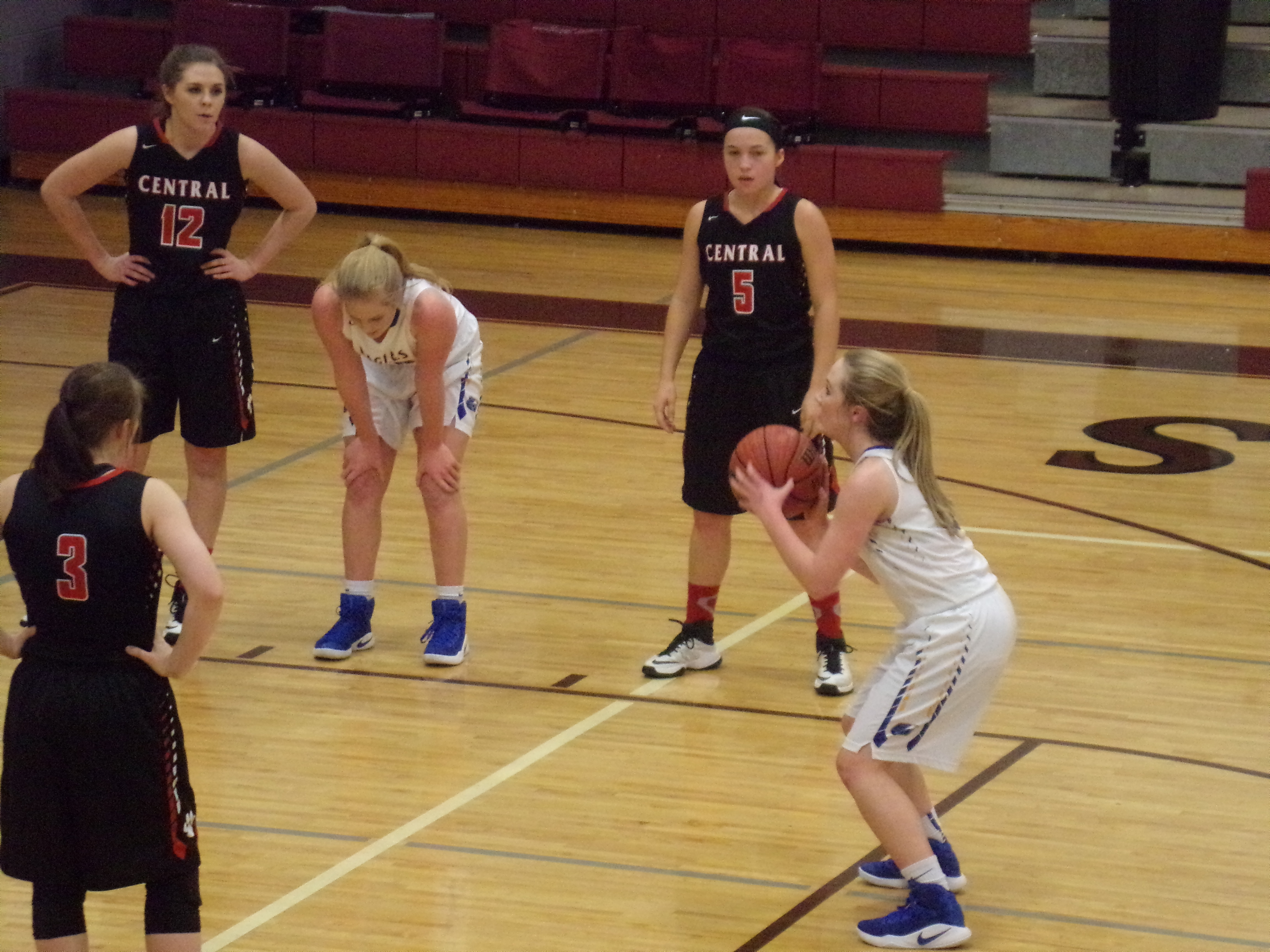 High school hoops resumes regular season Tuesday Johnny Thornton