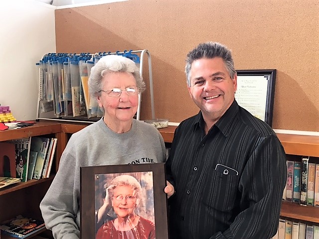 Hanceville Library names reading room in honor of Librarian Shirley Burden W.C. Mann