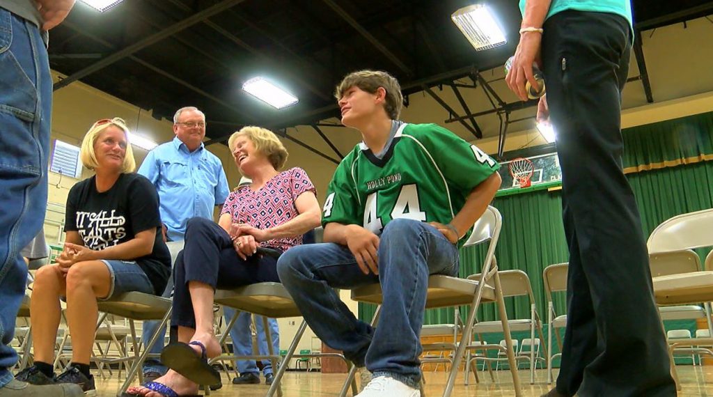 Holly Pond student honored for saving child’s life at Guntersville Dam