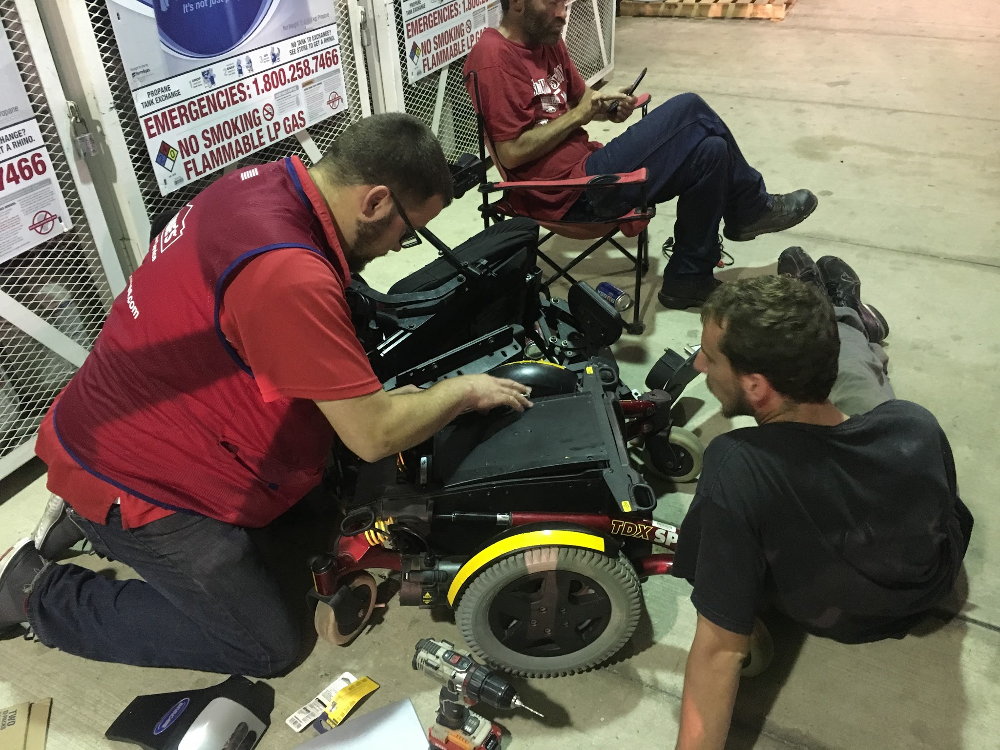 Good Samaritans: Lowe’s employee and CPD go above and beyond to aid stranded Rock the South fan Cullman Police Department