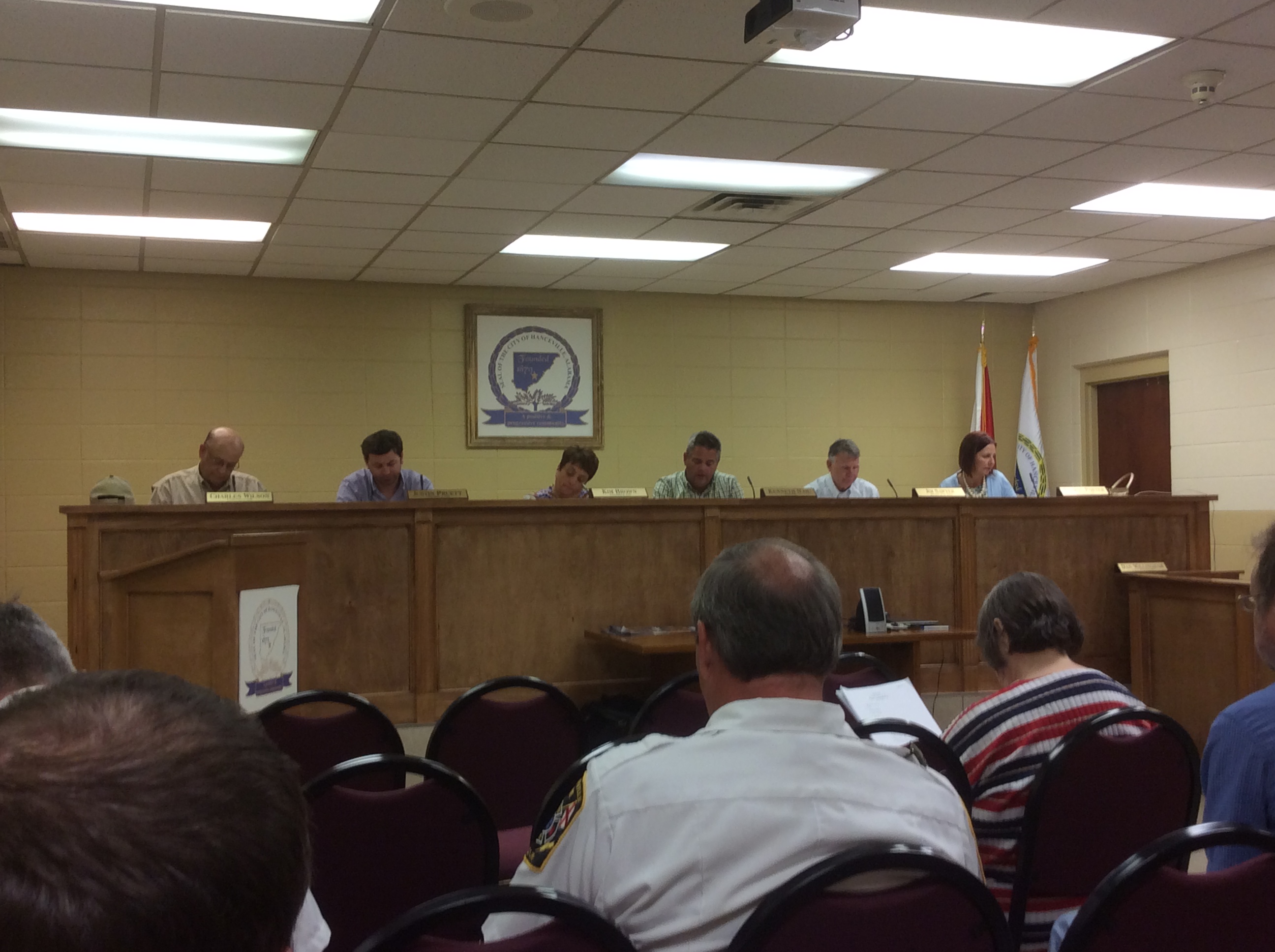 Roll call: Hanceville council debates meeting attendance