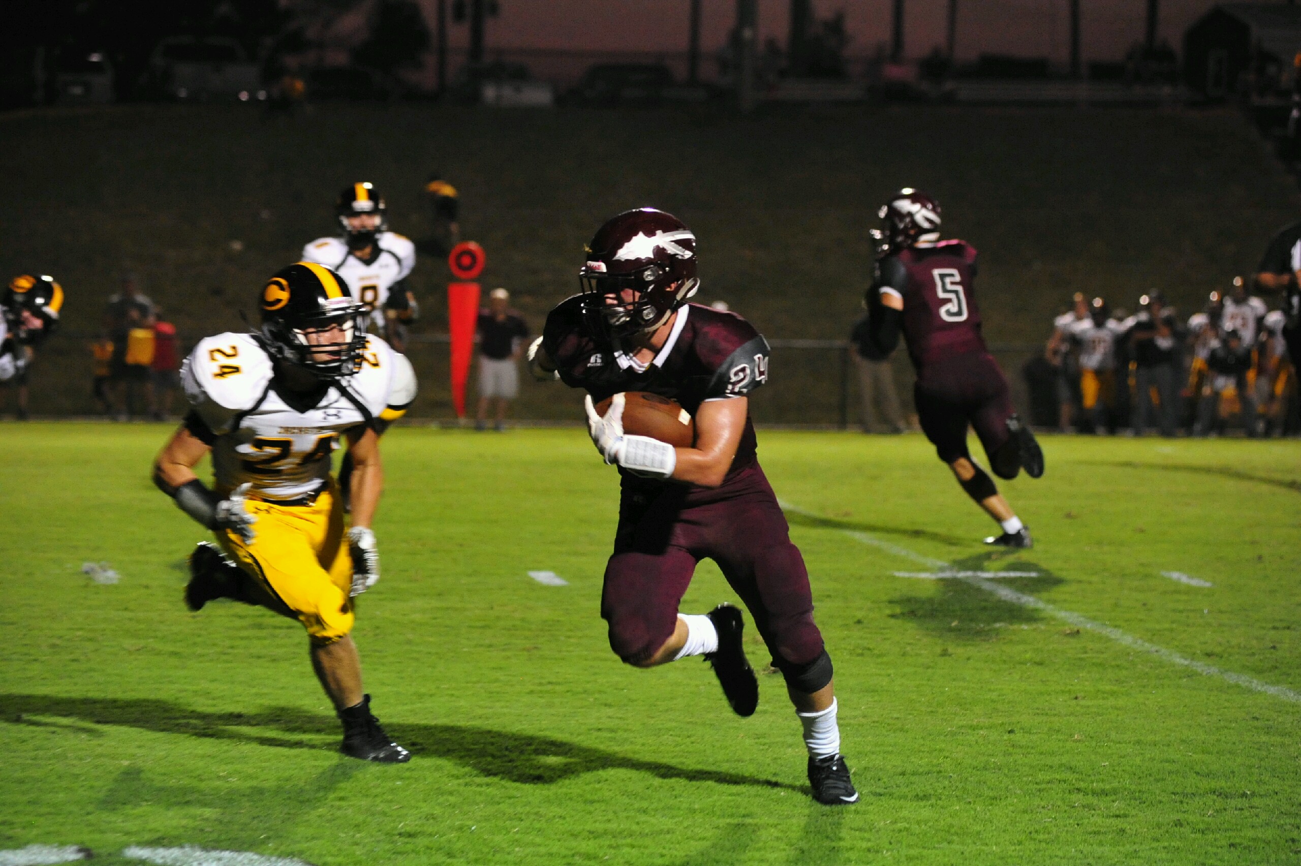 Persall carries Warriors to 49-42 victory