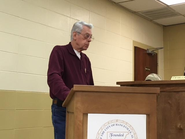 Hanceville mulls bills, replacing city pool with splash pad