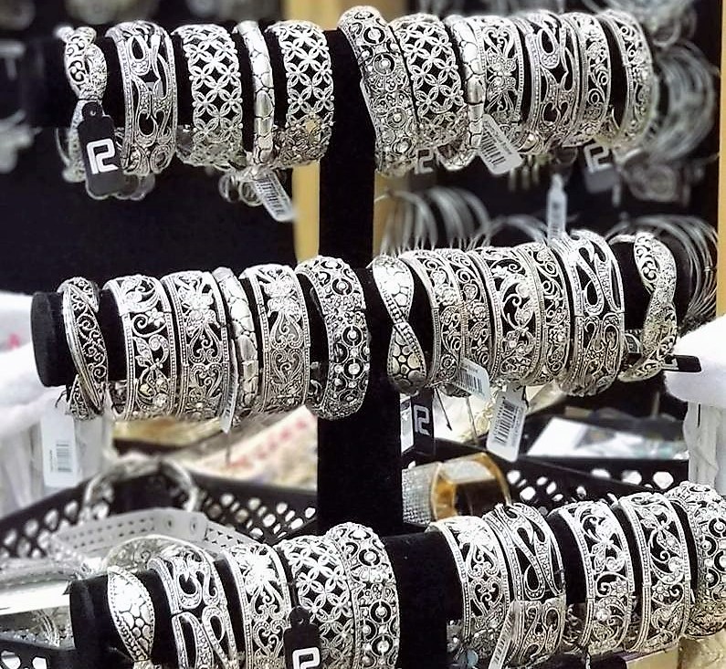 Dec. 18-20: $5 jewelry sale to benefit Hospice of Cullman Co. 24174708_1798067723567578_3076567618407554470_n.jpg