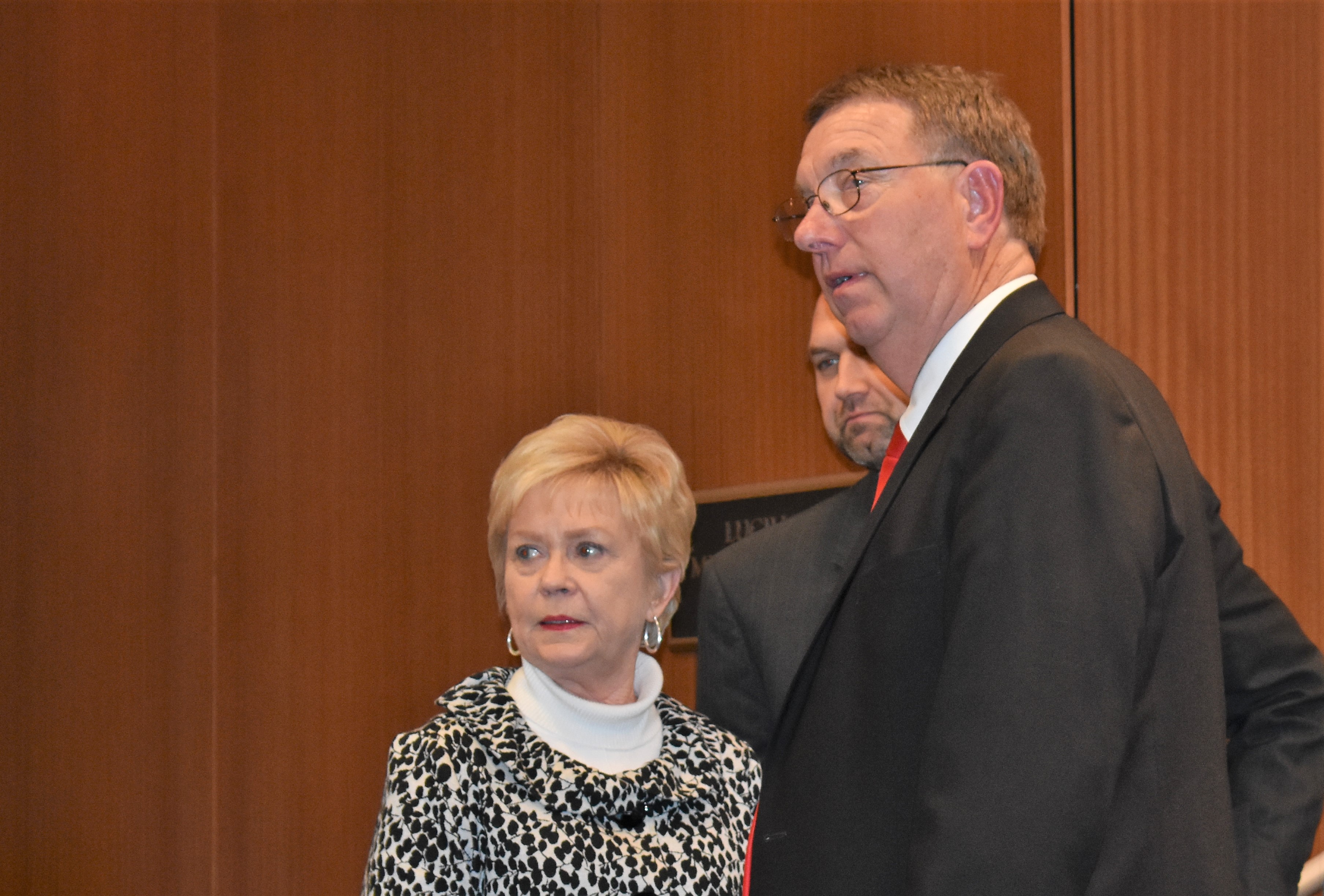 City moves closer to more loft apartments; new traffic lights going up on Hwy. 31, Hwy. 157 dsc_1557.jpg