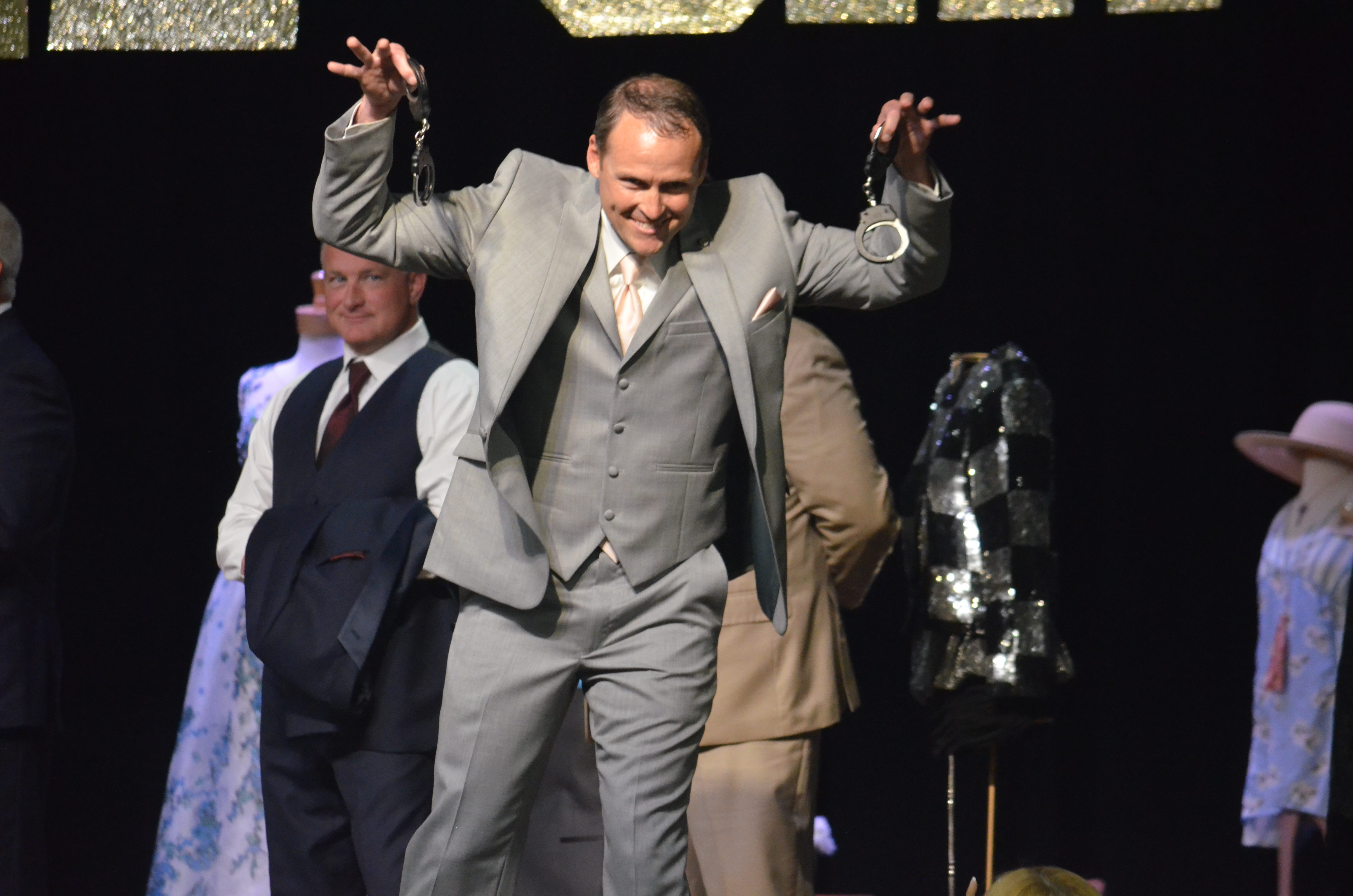 Shine on: More than 430 pack annual Pilot Club of Cullman Fashion Show and Luncheon