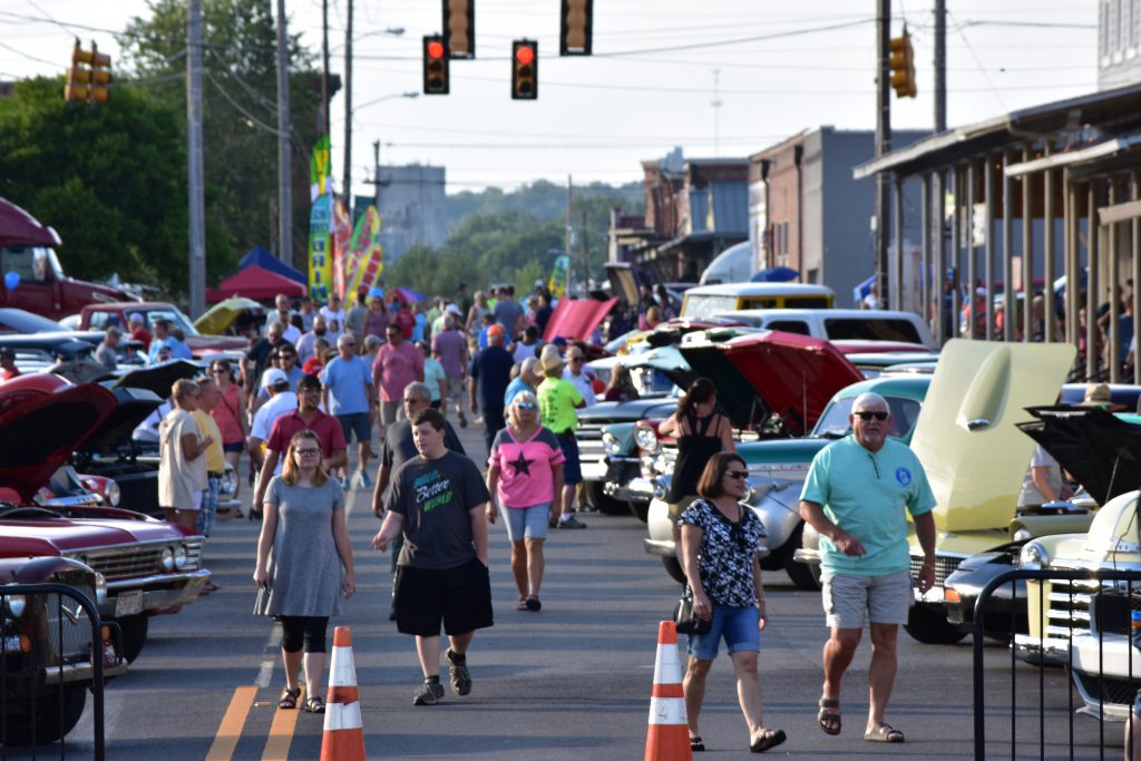 Maybe the biggest 2nd Fridays celebration yet packs downtown Cullman