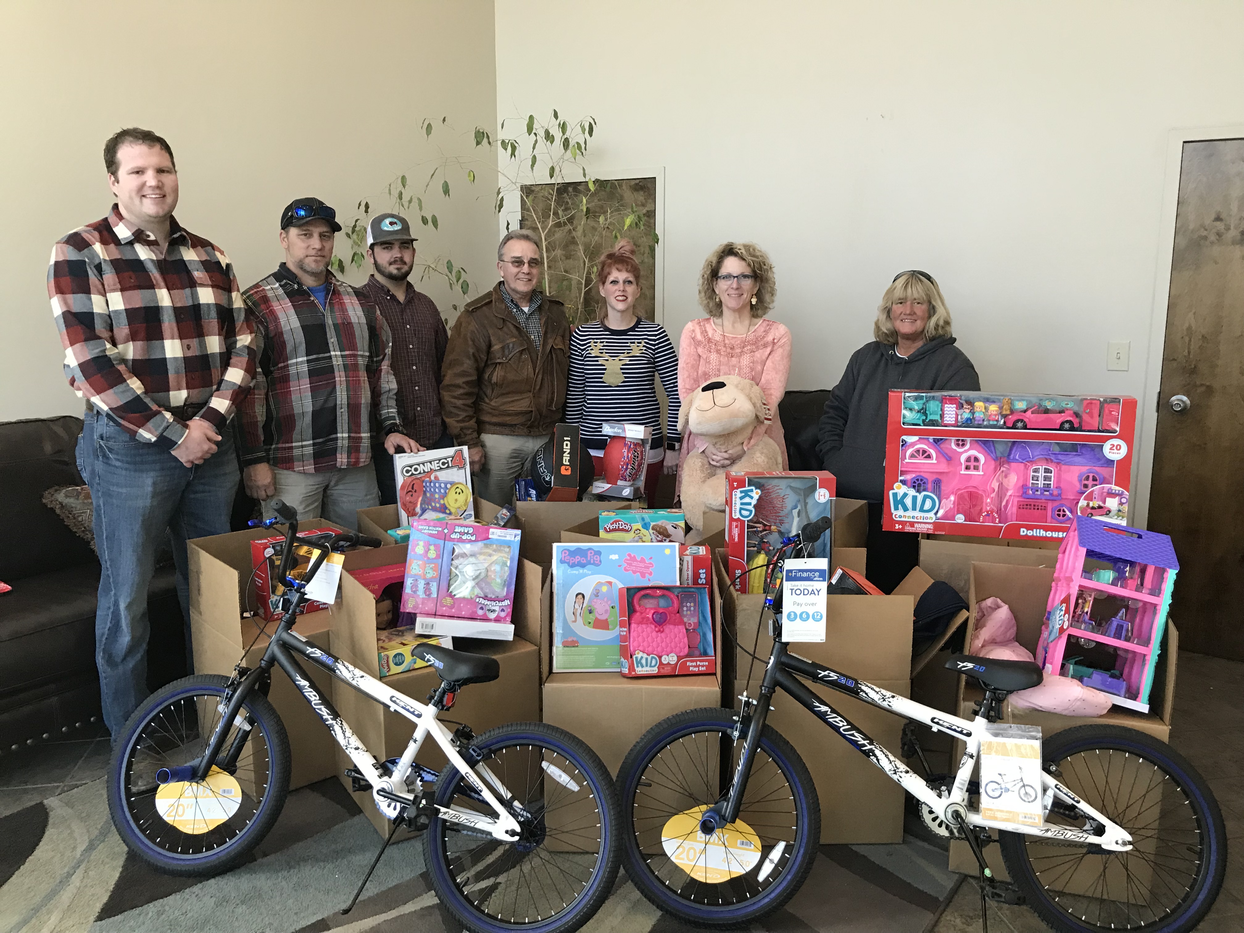 Christmas helpers: Good Hope’s Nexan Building Products plays Santa for area children