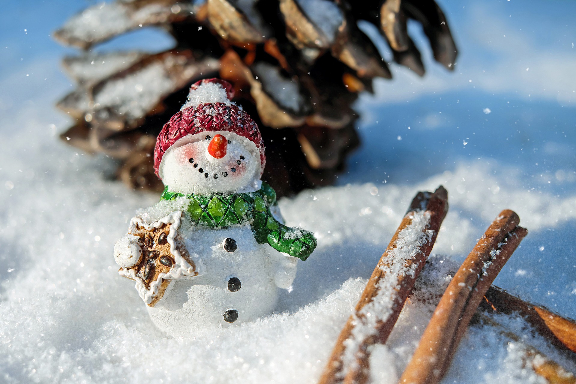 Festive weekend fun: Cullman-area events snowman-1882635_1920.jpg