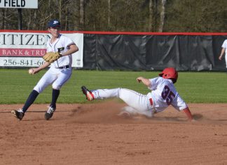 PREP BASEBALL: Vinemont holds off comeback from J.B. Pennington to secure home win
