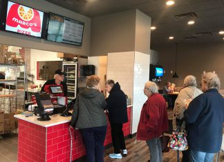 Marco’s Pizza sees robust opening day in Cullman 54213640_334561227407168_2729224070456410112_n.jpg