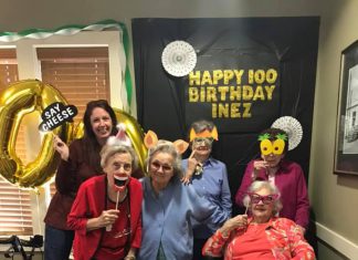 FEATURE PHOTO: Celebrating with the girls 55586289_10215665910053442_6892223376685793280_n.jpg