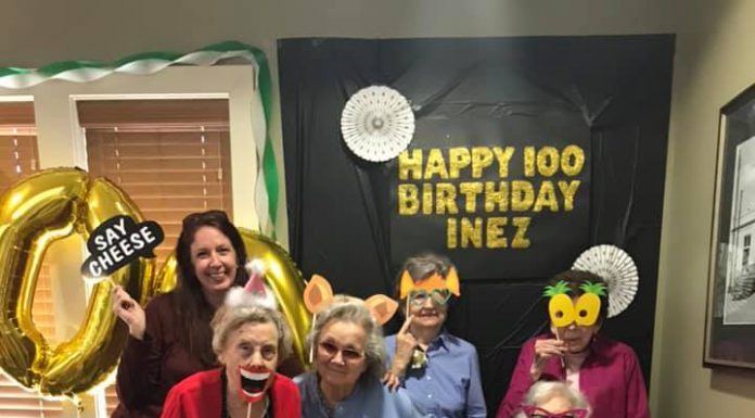 FEATURE PHOTO: Celebrating with the girls 55586289_10215665910053442_6892223376685793280_n.jpg