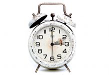 Spring forward! alarm-clock-2175382_1920.jpg