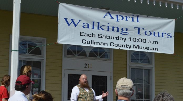 April Walking Tours begin April 6 dsc_0015.jpg