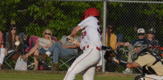PREP BASEBALL PLAYOFFS: Vinemont and Hanceville split Monday doubleheaders