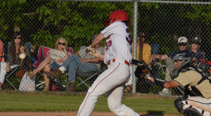 PREP BASEBALL PLAYOFFS: Vinemont and Hanceville split Monday doubleheaders