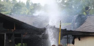 Fire destroys home near Bremen