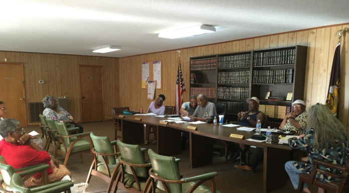 Colony mayor: ‘The library will not be closed’