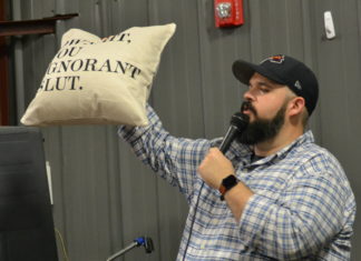 Dinkin flicka! The Ostrich hosts ‘The Office’ trivia night at Goat Island Brewing