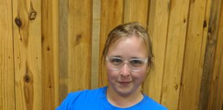 Poultry enthusiasts flock to Agriplex for Living Landscapes lecture on backyard chickens