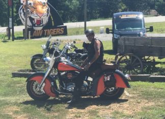 Friends ride to remember Wayne Mills