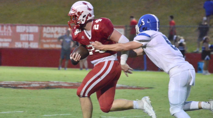 PREP FOOTBALL: Raiders sprint past Carbon Hill 28-9