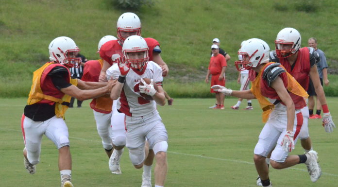 PREP FOOTBALL: Raiders wrap up first week of fall camp with preseason scrimmage