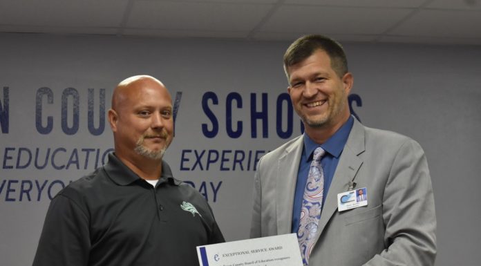CCBOE honors Holly Pond bus driver, Fairview business owners with 1st Exceptional Service awards of school year