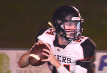 PREP FOOTBALL: Winston County knocks off Meek, 38-18