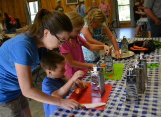 Yum! Farm Kids Club whips up late-summer meal
