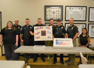 Cash Express delivers special cakes to first responders