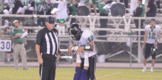 Holly Pond football player’s act of kindness draws cheers from opposing fans