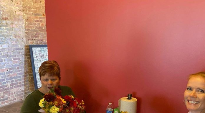 ‘It really makes them happy just to get flowers!’