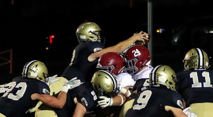 PREP FOOTBALL: Dueland’s late score lifts Bearcats over Hartselle