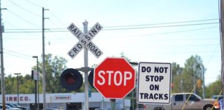 Stop signs to be removed at Arnold St. NE RR crossing