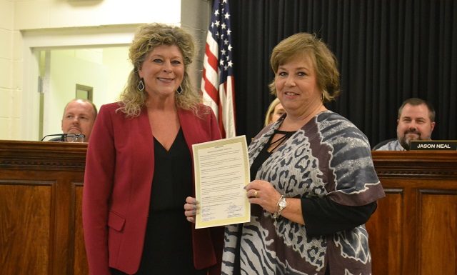 City School Board recognizes system’s 1st dyslexia interventionist