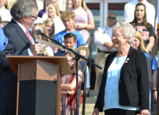 Ivey visits Winston County to recognize its Alabama Bicentennial Schools