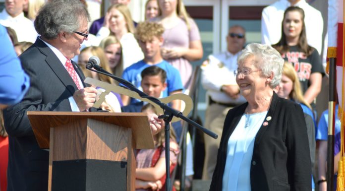 Ivey visits Winston County to recognize its Alabama Bicentennial Schools