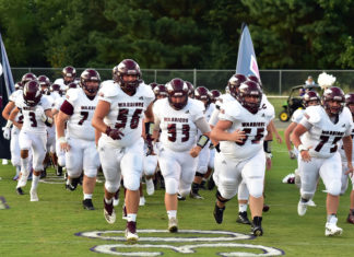 PREP FOOTBALL: Warriors edge Dora in 28-21 thriller