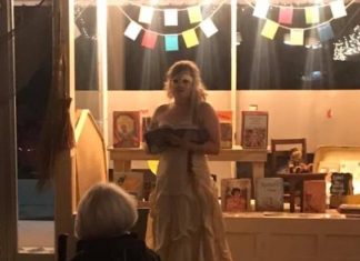 A spooky good tour with the Southern Ghost Girls