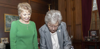 Ivey proclaims Nov. 30 Small Business Saturday