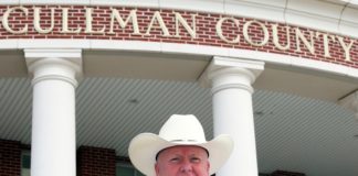 Capt. Jeff Clemons announces bid for commission chairman