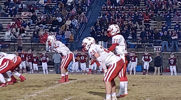 PREP FOOTBALL PLAYOFFS: Raiders come up short on the road against Oneonta, 37-29