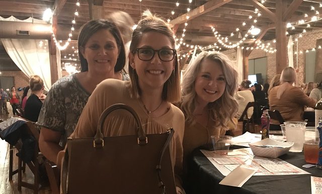 Designer Bag Bingo raises $15K for United Way