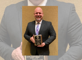 Wiggins earns National Distinguished Principal award